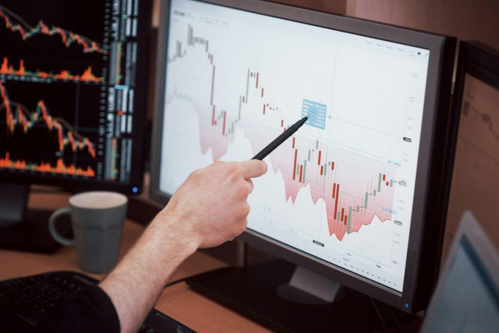 How Traders Read a Deep or Thin Book